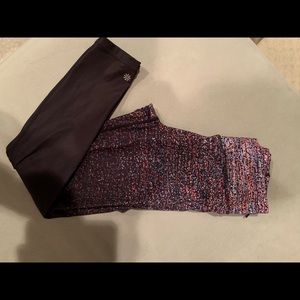 Athleta special edition contender leggings